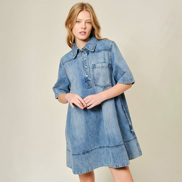Casual denim short-sleeve dress