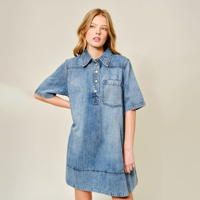 Casual denim short-sleeve dress