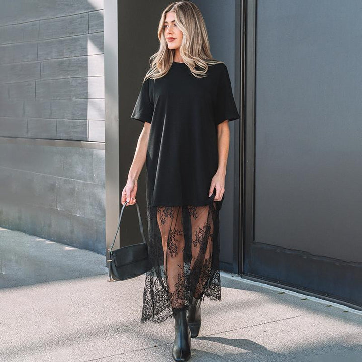 Loose-fitting T-shirt style maxi dress with lace paneling