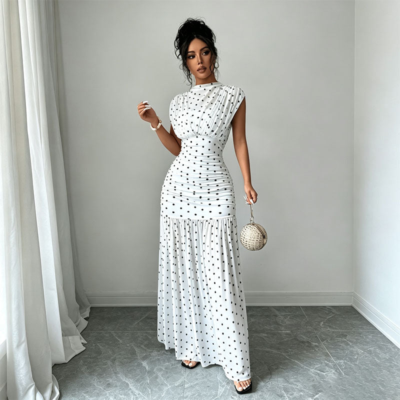 Polka-dot pleated waist-cinching dress