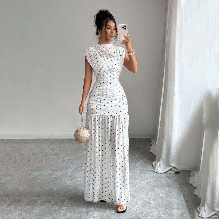 Polka-dot pleated waist-cinching dress