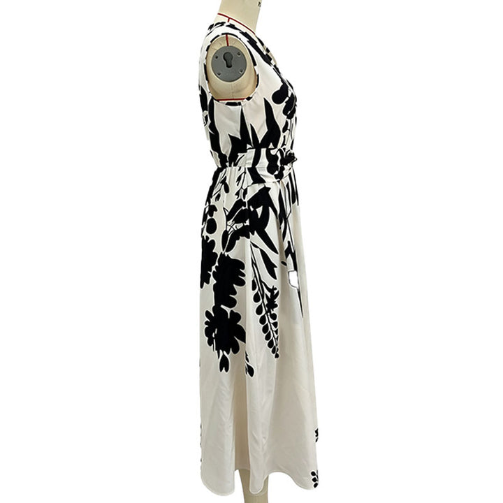 V-neck sleeveless floral dress