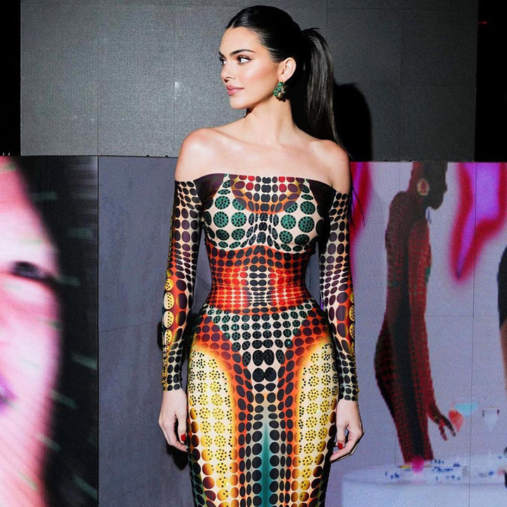 Long-sleeved off-shoulder printed fitted dress
