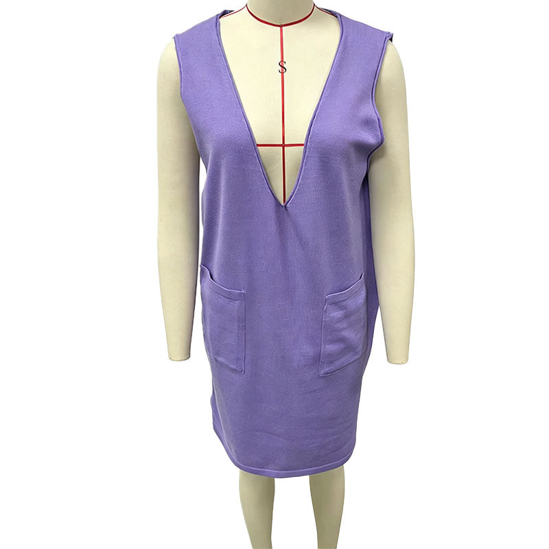 Loose V-neck pinafore dress