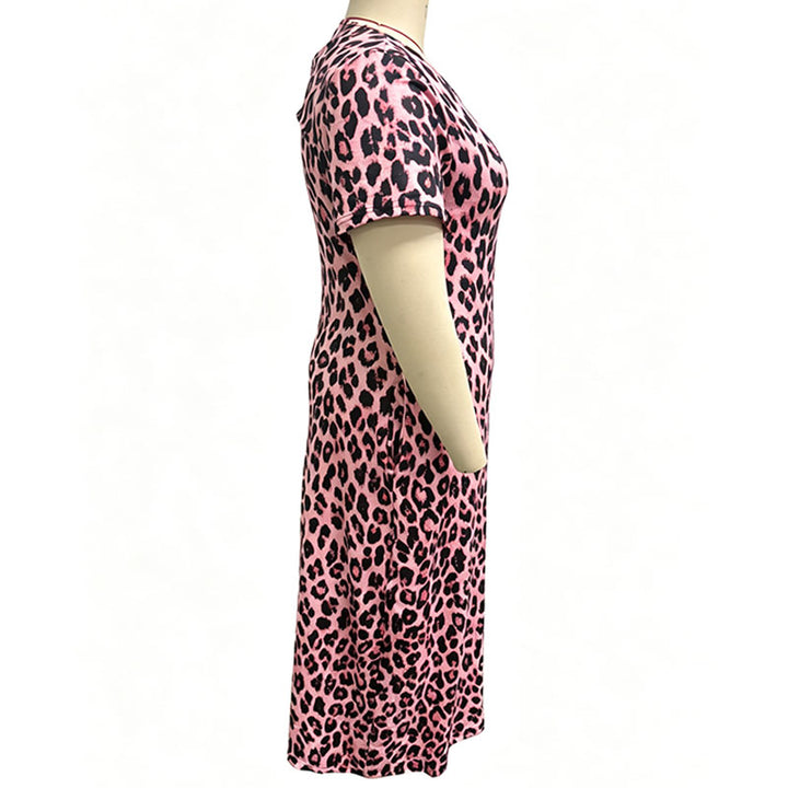 Plus-size leopard print round-neck dress