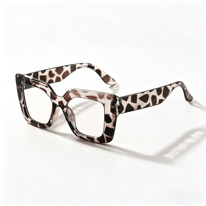Minimalist and stylish square sunglasses