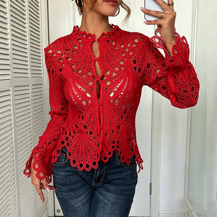 Hollowed-out lace fan-shaped hem top